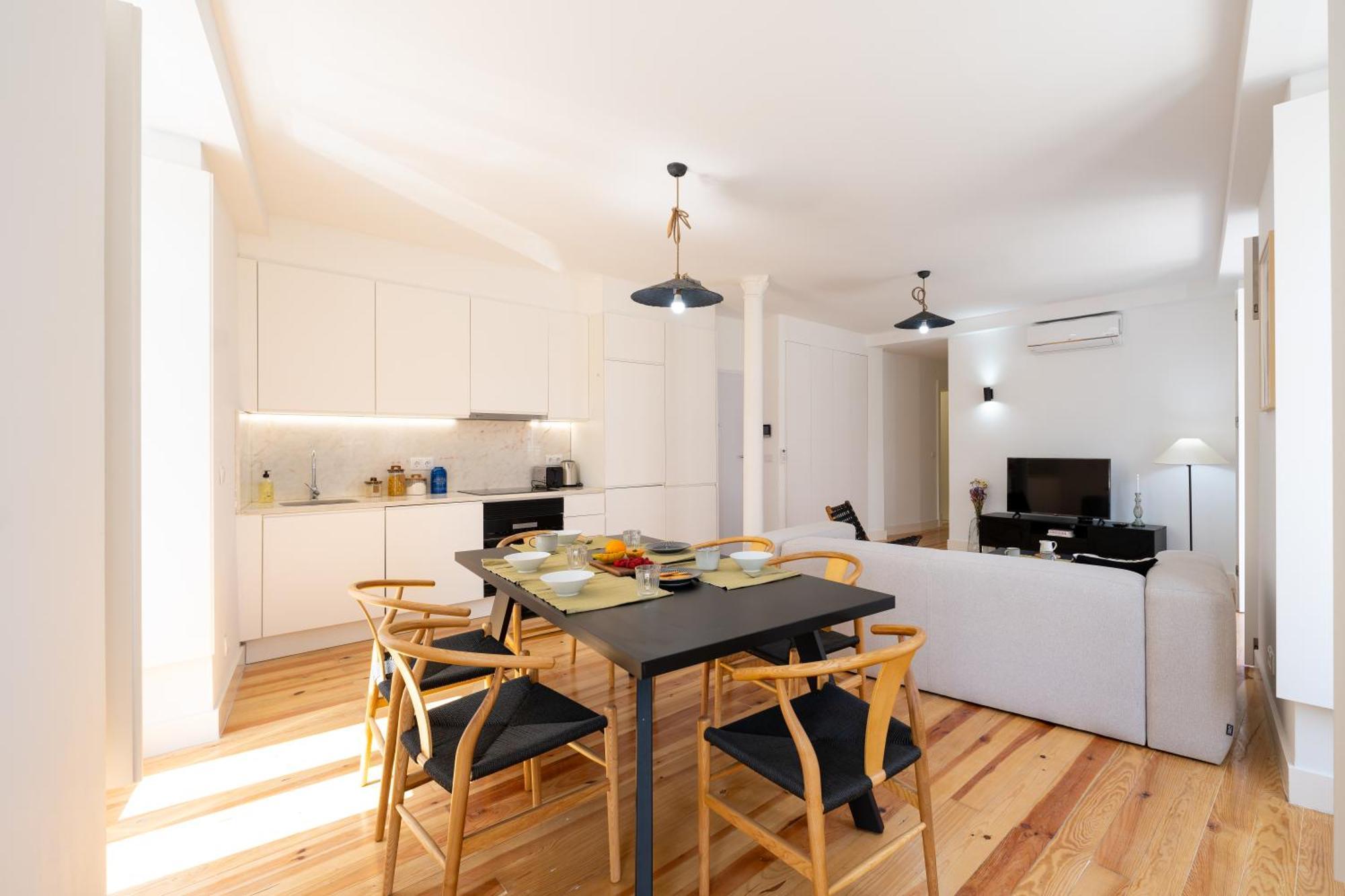 Sunny By Soulplaces Apartamento *